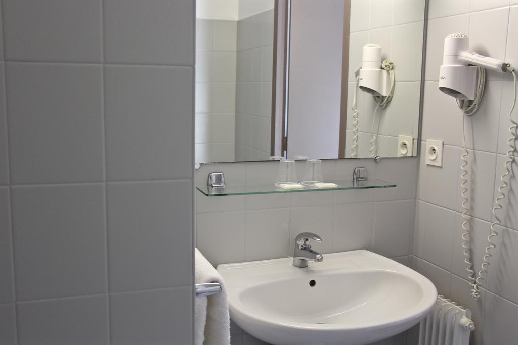Hotel Les Oliviers Draguignan Zewnętrze zdjęcie